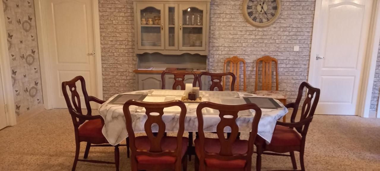 Draperstown Butterflies Restヴィラ エクステリア 写真
